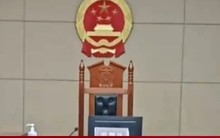 Con gái kiện cha mẹ, đòi chia tài sản để lấy tiền đi du học