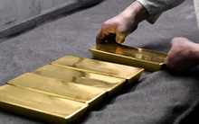 Giá vàng thế giới dự báo tăng sốc năm 2024