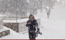 Tuyết rơi dày kỷ lục tại châu Âu dù Trái đất nóng lên