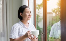 Về già muốn an hưởng cuộc sống, đừng ôm khư khư 4 CHUYỆN này trong lòng, người thông minh đều hiểu mà buông bỏ