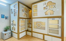 Hà Nội: “Hộp ngủ” 2m2 xếp chồng lên nhau, chủ căn hộ chung cư kiếm lợi gấp đôi tiền từ cho thuê