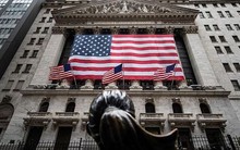 Kinh tế Mỹ tạo nhiều việc làm hơn dự báo: FED có thể không cắt giảm lãi suất vào tháng 3/2024?