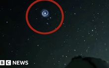 Xuất hiện vòng xoáy bí ẩn trên bầu trời Hawaii