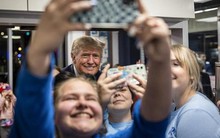 Số tiền gây quỹ tranh cử khiêm tốn của ông Donald Trump