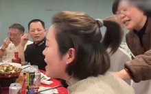 Bị thúc giục kết hôn khi về nhà ăn Tết, cô gái hùng hổ tuyên bố một điều khiến người thân lập tức nín lặng