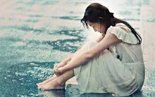 Thất tình ảnh hưởng sức khỏe thế nào và những nguy hiểm tiềm ẩn đằng sau một 'trái tim tan vỡ'