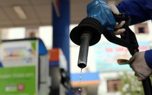 Doanh nghiệp xăng dầu đồng loạt kêu lỗ