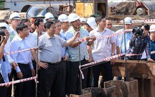 Thủ tướng Phạm Minh Chính kiểm tra dự án cầu Rạch Miễu 2