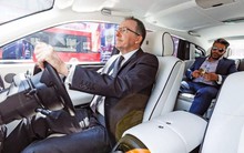 Tâm sự thầm kín của tài xế Rolls-Royce cho giới tài phiệt: Muốn làm việc phải thuộc luật ngầm, giữ im lặng tối đa để chiều lòng các 'thượng đế'