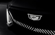 Thương hiệu quen mặt với đại gia Việt, làm cả xe bọc thép cho Tổng thống sắp thành đối thủ mới của VinFast tại thị trường Mỹ