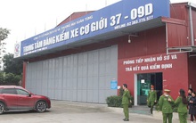 Sếp trung tâm đăng kiểm và 2 kiểm định viên bị bắt