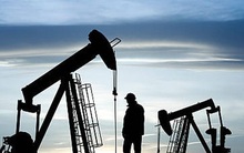 OPEC+ giữ nguyên mức cắt giảm sản lượng