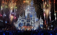 Người thừa kế độc nhất của đế chế Walt Disney: ‘Ngậm thìa vàng’ nhưng đứng lên tố cáo công ty gia đình, kêu gọi chính phủ 'hãy đánh thuế chúng tôi ngay lập tức'