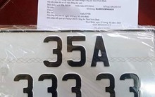 Chủ nhân xe Huyndai i10 bấm trúng biển VIP 333.33