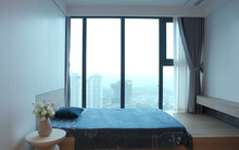 "Đột nhập" căn hộ đập thông rộng gần 250 m2, phòng ngủ của giúp việc xịn xò đến mức BLV Tạ Biên Cương cũng muốn ứng tuyển