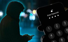 Bị lộ dãy số này, bạn có thể mất hết mọi thứ trong điện thoại