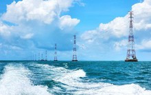 Nhìn lại công trình đường điện 220kV vượt biển lịch sử