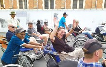 Du khách thích thú dạo chơi TPHCM bằng 'xích lô boeing' sang chảnh