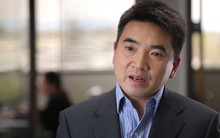 Zoom đuổi việc 1.300 nhân viên, CEO xin lỗi và tuyên bố tự giảm tới 98% lương, không nhận thưởng