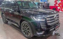 Mất 2 tháng với 650 triệu, thợ Việt lột xác Land Cruiser 2005 giống hệt xe đời mới giá 7 tỷ