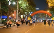 Hà Nội đẩy mạnh du lịch đêm, làm mới không gian đi bộ hồ Hoàn Kiếm