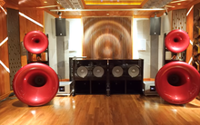 Đại gia Hà Nội chi hơn 23 tỷ đồng cho dàn loa đặt trong nhà, giá một sợi dây điện nghe qua đã choáng