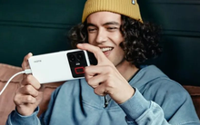 Ra mắt điện thoại Trung Quốc sạc đầy trong 9 phút hơn chỉ với 649 USD, chiêu của Realme khiến Xiaomi, Oppo dè chừng