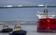 Khách hàng mua dầu lớn nhất bất ngờ bị tuýt còi, dầu Nga đứng trước nguy cơ bị 'xa lánh'