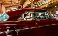 Chán làm nhân viên sales ô tô, người đàn ông bỏ việc, kiếm hơn 1 tỷ USD mỗi năm nhờ niềm đam mê từ thuở bé