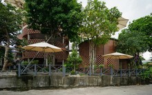 Biên Hòa: Lạ mắt với quán cà phê trông như cây nấm, có hồ cá Koi đắt giá