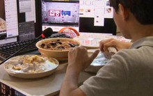 Mukbang - Trào lưu 'ăn thùng uống vại' đang 'hot' trên thế giới: Ai không nên áp dụng?