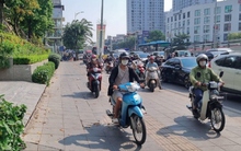 Đi xe trên vỉa hè, phạt đến 5 triệu đồng