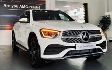 Không chờ chính sách, hàng loạt ô tô tự ‘giảm trước bạ’ tại Việt Nam: BMW, Mercedes bớt cả trăm triệu, vua doanh số cũng nhập cuộc chơi