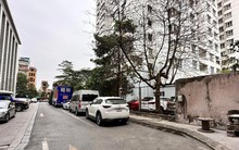 Hà Nội: Người dân băn khoăn vì 'đường cong mềm mại' lọt giữa 2 tòa chung cư