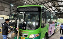 Xe buýt, xe khách Hà Nội 'nằm chờ' đăng kiểm