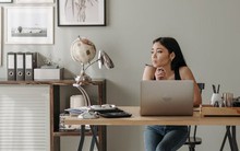 Giám đốc nghỉ việc hơn 4,7 tỷ đồng/ năm để đi dọn dẹp - tại sao mọi người đang từ bỏ văn phòng?