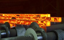 Một cổ phiếu ngành thép bị hạn chế giao dịch do kiểm toán từ chối cho ý kiến BCTC năm 2022