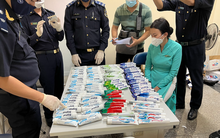 CLIP: Cận cảnh soi chiếu phát hiện hơn 11 kg ma tuý do 4 tiếp viên Vietnam Airlines vận chuyển