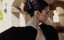 Nữ triệu phú sở hữu khối tài sản 2.000 tỷ đồng, vừa vượt mốc 400 triệu follower trên Instagram để “sánh vai” với Ronaldo, Messi là ai?