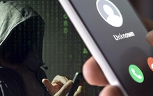 Nghe điện thoại 14 giây, mất ngay 5 tỷ đồng