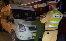 Phát hiện tài xế sử dụng tem kiểm định giả mua trên mạng xã hội