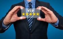 Khách VIP ngân hàng được hưởng bạt ngàn ưu đãi, còn khách VIP bảo hiểm thì sao?