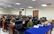 Công an TP Hồ Chí Minh ra quân cấp CCCD gắn chip cho học sinh