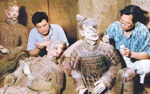Nghi ngờ chiến binh đất nung chứa bí mật của Tần Thủy Hoàng, chuyên gia không dám mở: Vết nứt kỳ lạ hé lộ sự thật