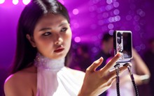 Smartphone gập vỏ sò với nếp gấp ‘tàng hình’, giá 19,9 triệu tại Việt Nam