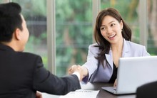 Nhà tuyển dụng nhờ đi mua nước, ứng viên liền đứng dậy bỏ về, bất ngờ lại trúng tuyển: Lý do được được tuyển thẳng gây sốc!