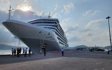 Nha Trang liên tục đón du thuyền quốc tế