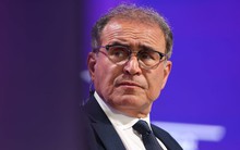 Chuyên gia cảnh báo: Lãi suất sẽ tăng mạnh hơn nhiều so với dự đoán, nền kinh tế nguy cơ "hạ cánh cứng"