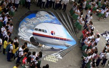 Tròn 9 năm xảy ra thảm kịch rơi máy bay bí ẩn nhất thập kỷ, rốt cuộc điều gì đã xảy ra với MH370?