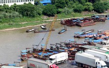 Tạm dừng cửa khẩu Ka Long thông thương với Trung Quốc